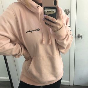 M BLUSH PINK CHAMPION SWEATSHIRT